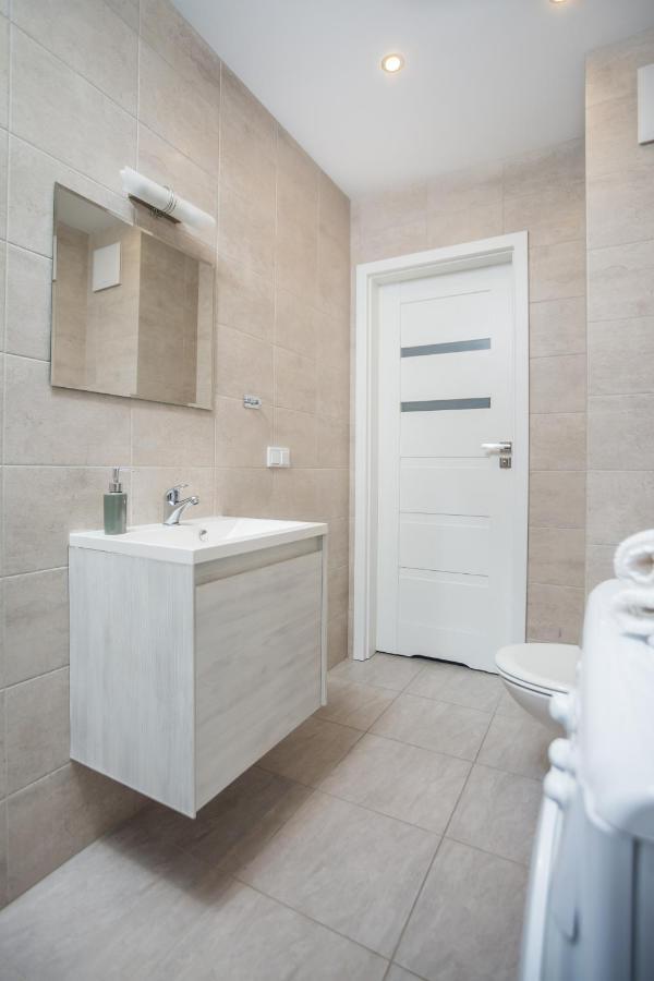 Resinest Apartamenty Kaczorowskiego 7 Białystok Dış mekan fotoğraf